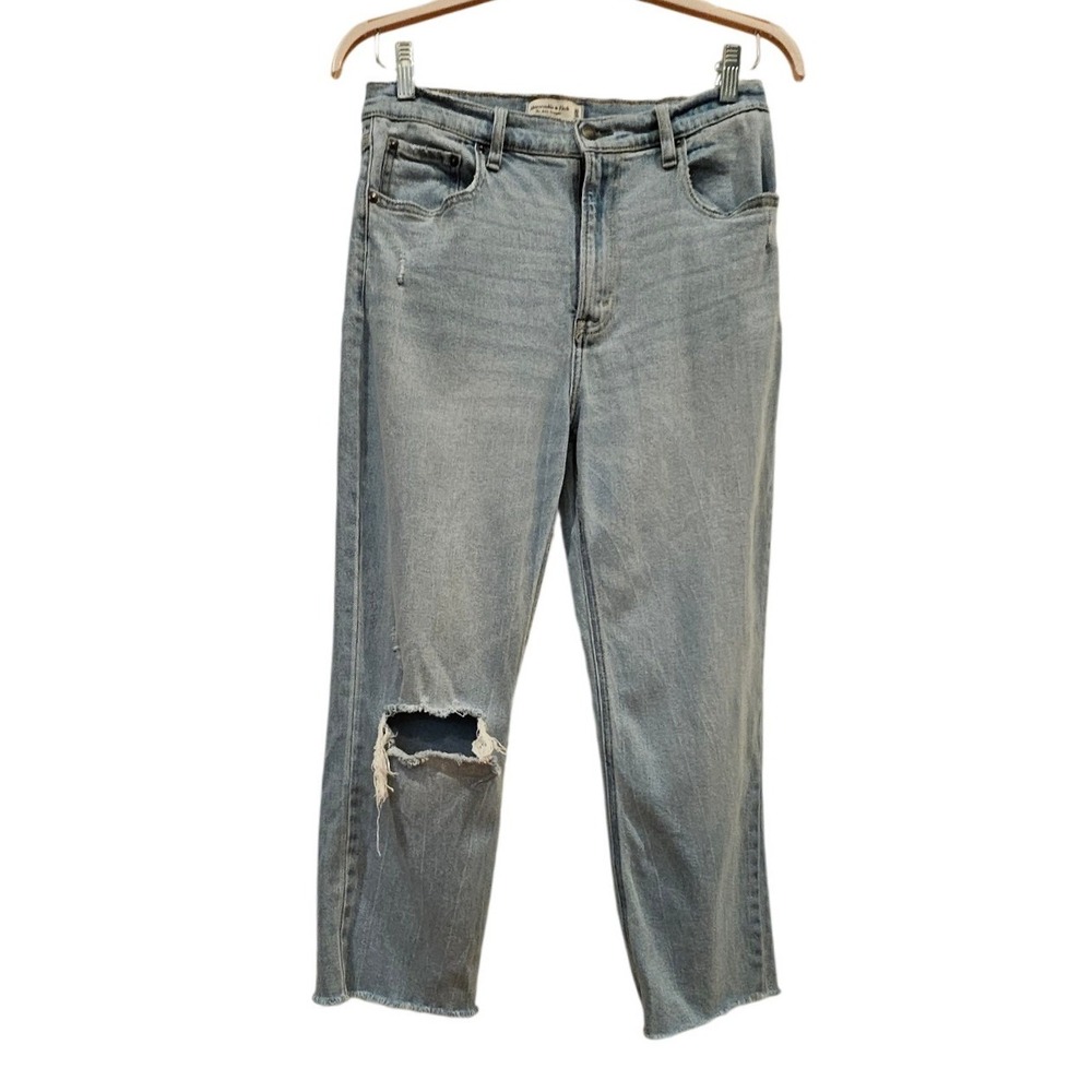 Abercrombie Fitch Ankle Straight Ultra High Rise Light Wash Distressed 30‎ x 24
